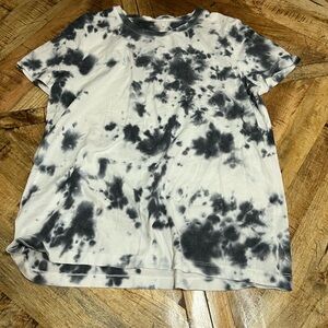 💚 3 for $15 Activ8 tie dye t shirt